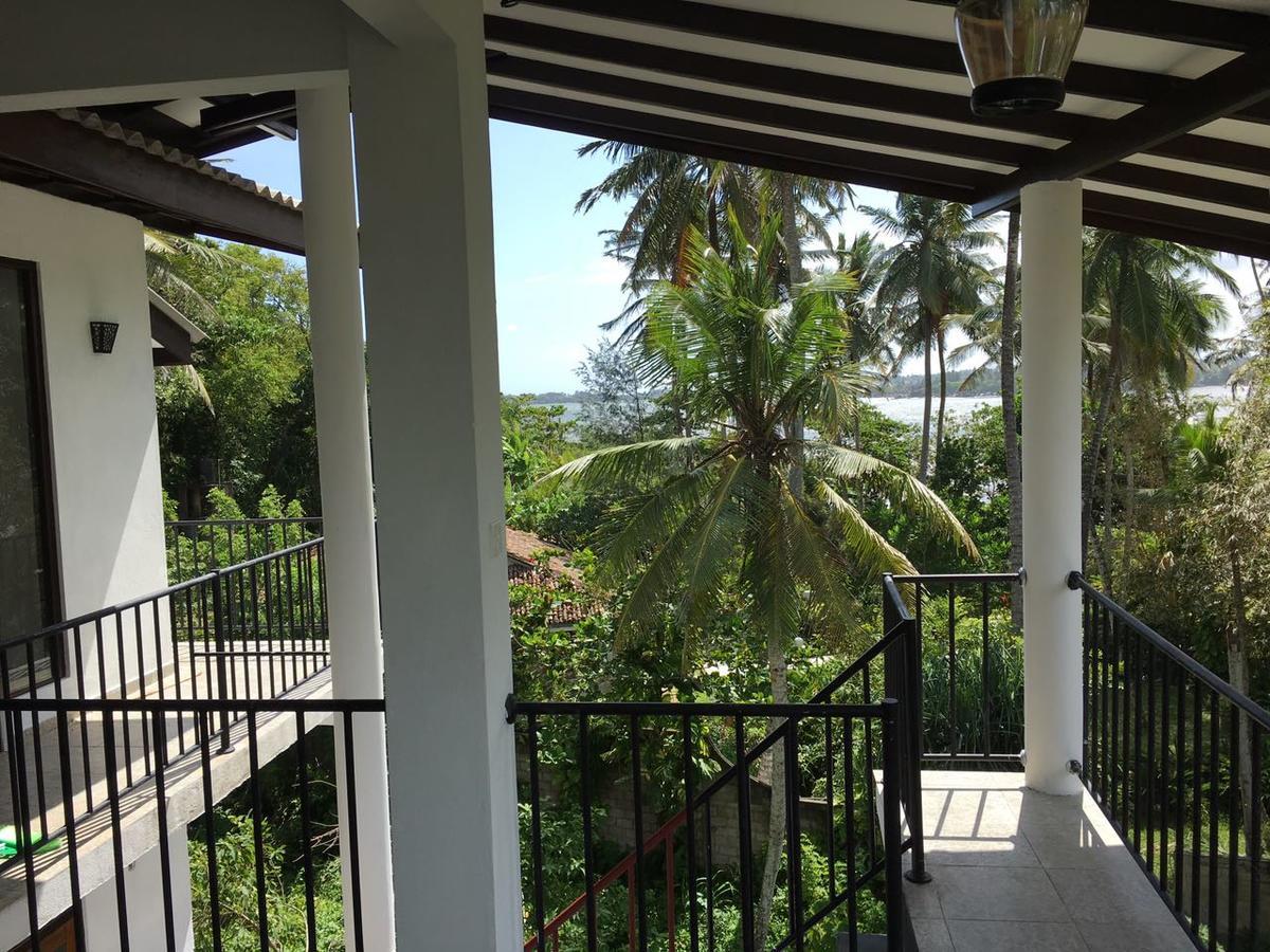 Aura Hotel Unawatuna Exterior photo