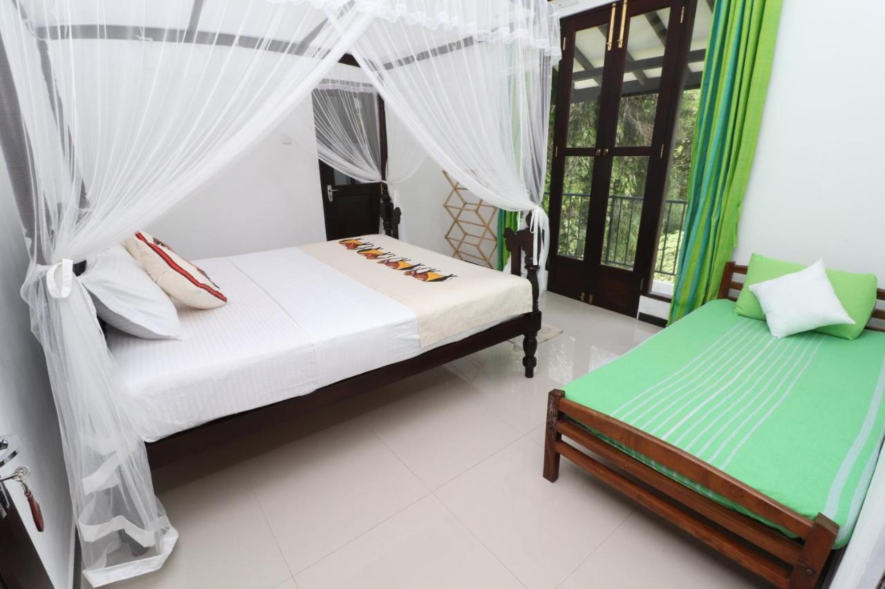 Aura Hotel Unawatuna Exterior photo